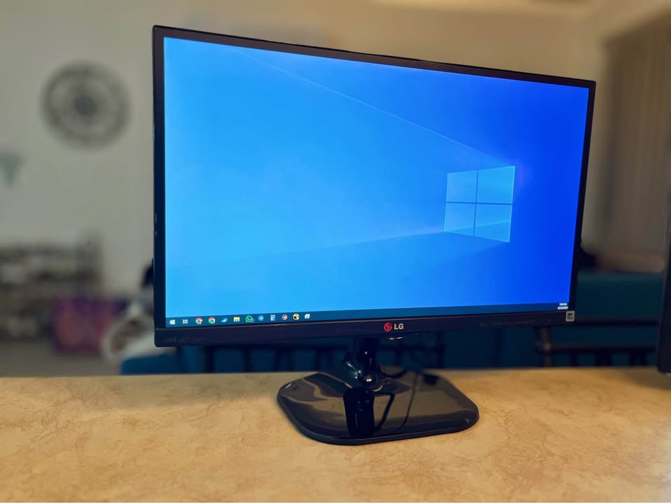 LG 23MP65DA 23” IPS Monitor