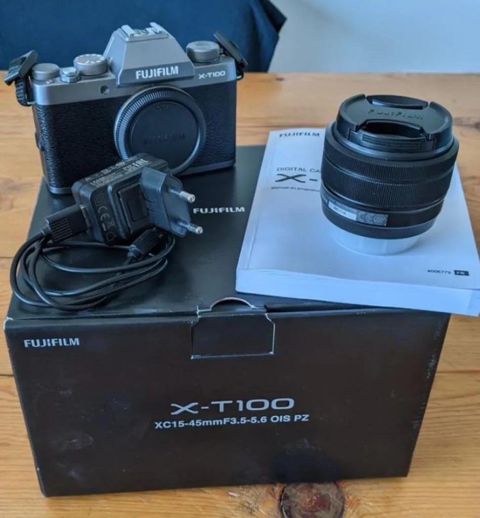fujifilm xt100 camera