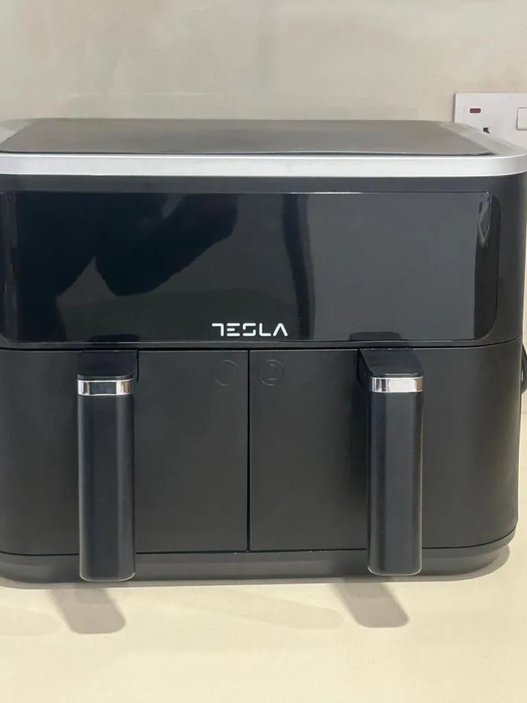 Tesla Dual Basket Air Fryer - €100 + 1x Tapo RV30 Max Plus - €150