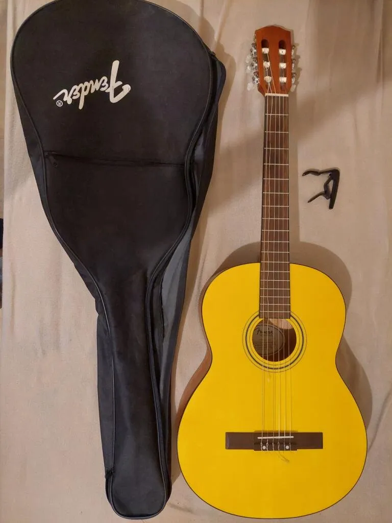 Classical guitar Fender