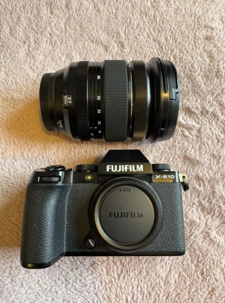 FujiFilm X-S10 Camera